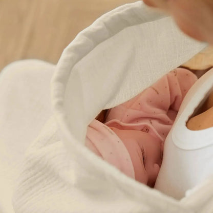 Breastfeeding towel and cover to prevent light leakage when going out for breastfeeding. Sham shielding cloth for strollers, sun